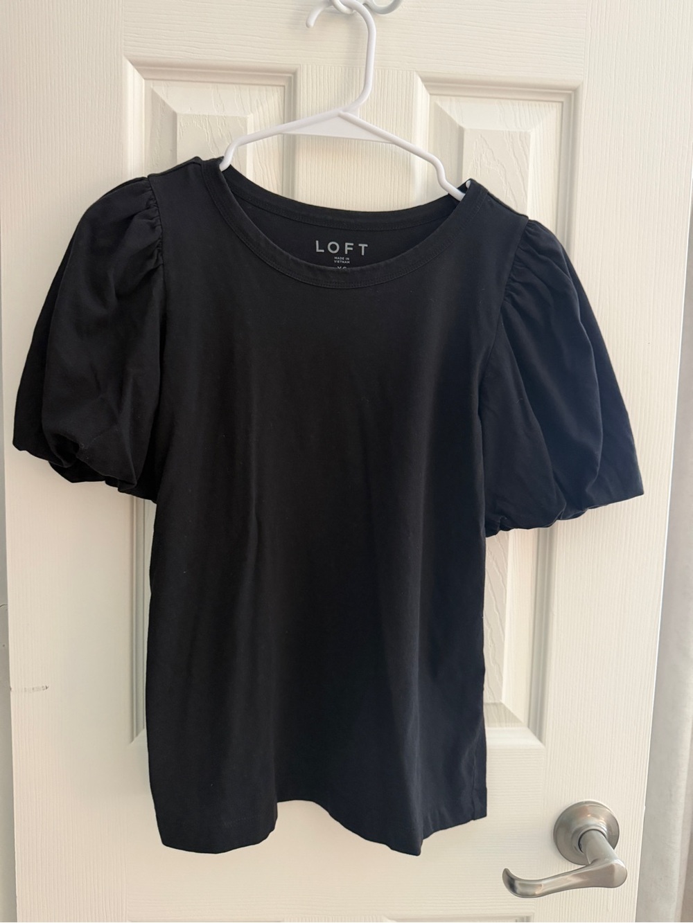 LOFT Black Puff Sleeve Short Sleeve Tee